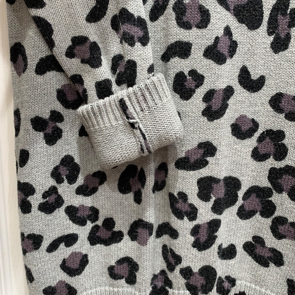 PINK Victoria’s Secret Leopard Print Sweater, - Picture 3 of 8